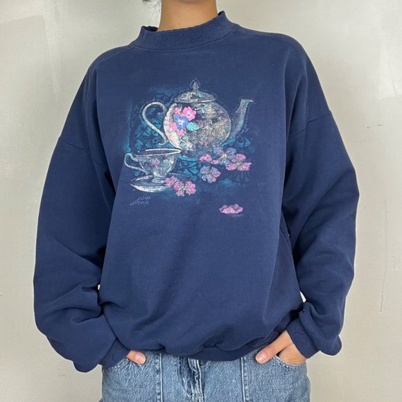 Vintage Tea Cup Northern Reflections Crewneck - Picture 1 of 4
